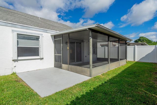 5507 Pebble Brook Lane, Boynton Beach, FL 33472