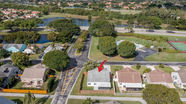 5507 Pebble Brook Lane, Boynton Beach, FL 33472