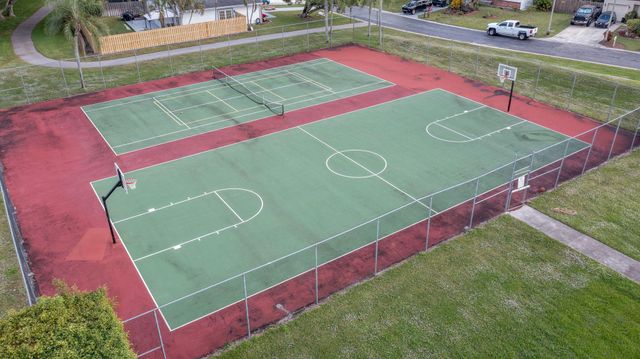 5507 Pebble Brook Lane, Boynton Beach, FL 33472