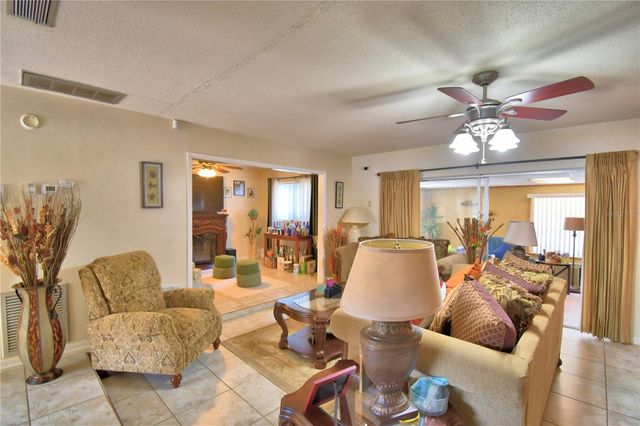 2779 ROBINWOOD DRIVE, Clearwater, FL 33759