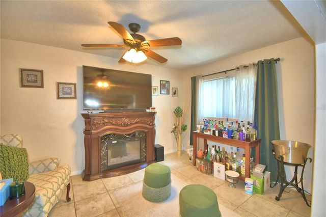 2779 ROBINWOOD DRIVE, Clearwater, FL 33759
