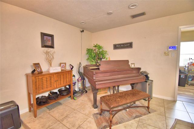 2779 ROBINWOOD DRIVE, Clearwater, FL 33759