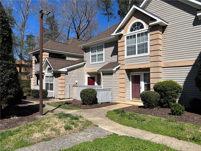 304 N Gainsborough SQ, Chesapeake, VA 23320