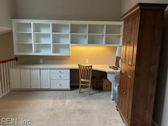 304 N Gainsborough SQ, Chesapeake, VA 23320