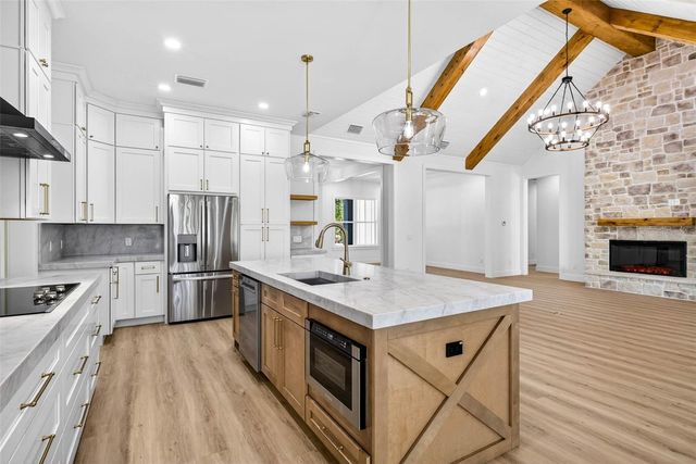 14823 CRIMSON OAKS TRAIL, Dade City, FL 33525