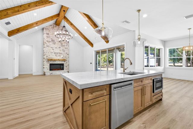 14823 CRIMSON OAKS TRAIL, Dade City, FL 33525