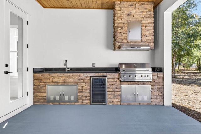 14823 CRIMSON OAKS TRAIL, Dade City, FL 33525