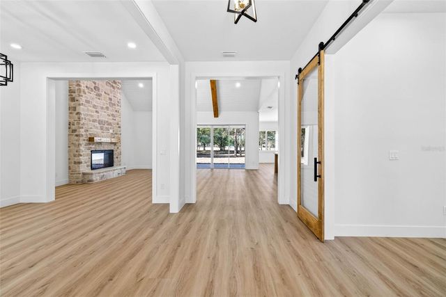 14823 CRIMSON OAKS TRAIL, Dade City, FL 33525