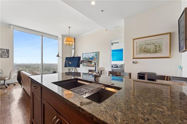 3630 Peachtree Road NE 1809, Atlanta, GA 30326