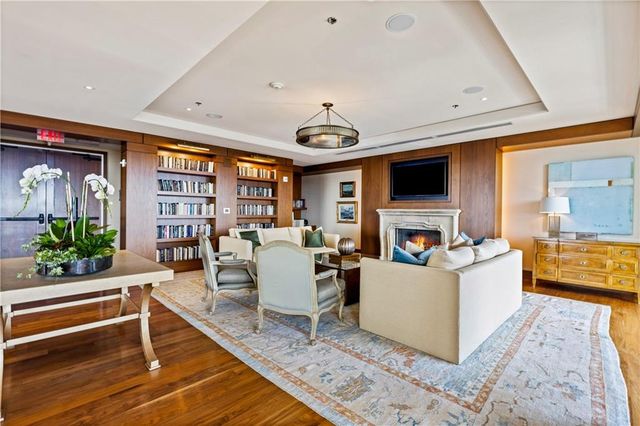 3630 Peachtree Road NE 1809, Atlanta, GA 30326