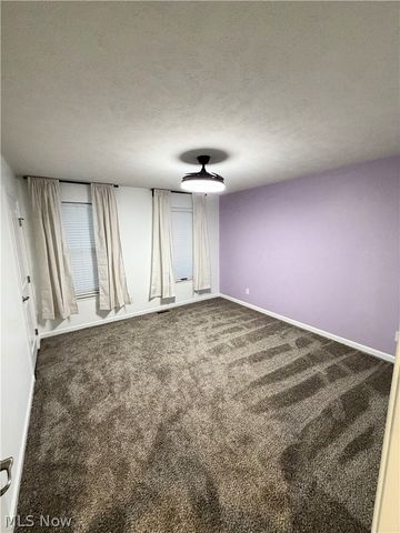 3241 Boettler Street NE, Canton, OH 44721