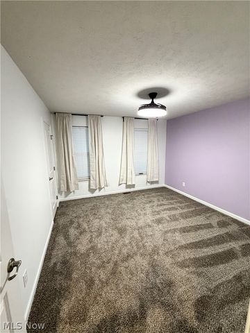 3241 Boettler Street NE, Canton, OH 44721