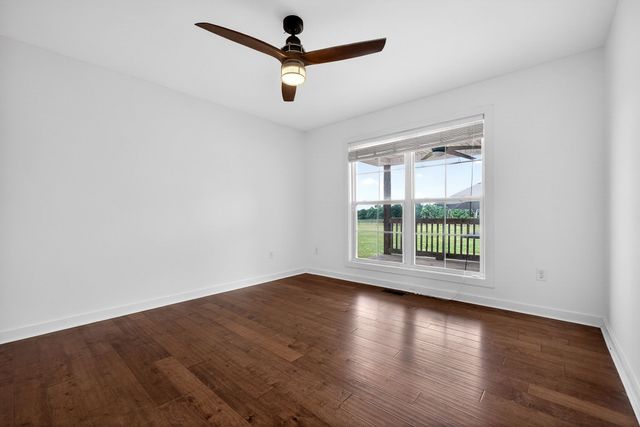 8495 Baxter Rd, Baxter, TN 38544