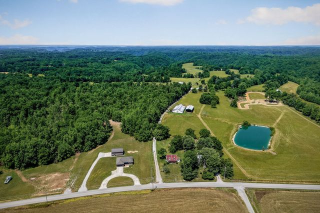 8495 Baxter Rd, Baxter, TN 38544