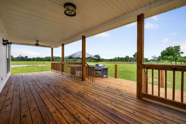 8495 Baxter Rd, Baxter, TN 38544