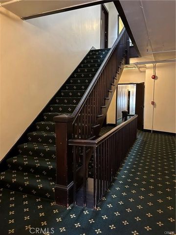 2121 James M Wood Boulevard 221, Los Angeles, CA 90006