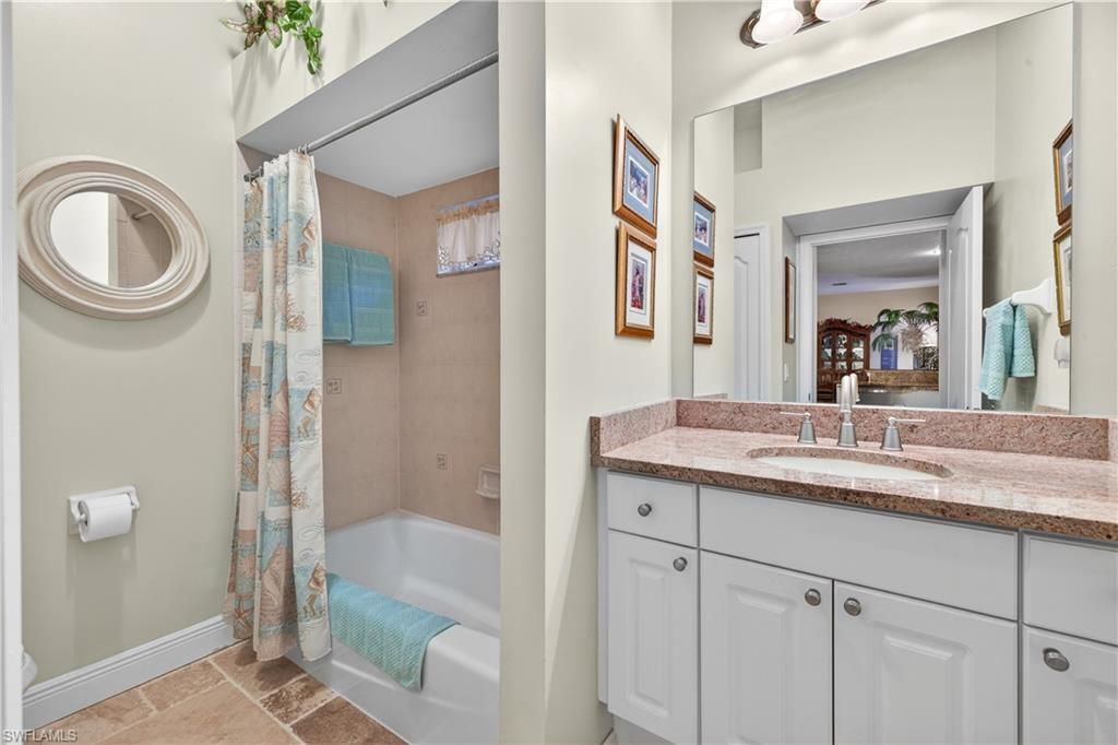 Image 23 of property listing at 3605 SW 5th ST, Cape Coral, FL 33991
