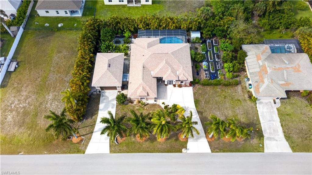 Image 42 of property listing at 3605 SW 5th ST, Cape Coral, FL 33991
