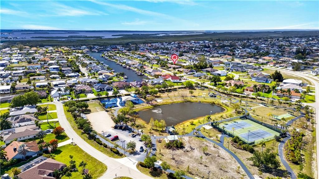 Image 43 of property listing at 3605 SW 5th ST, Cape Coral, FL 33991