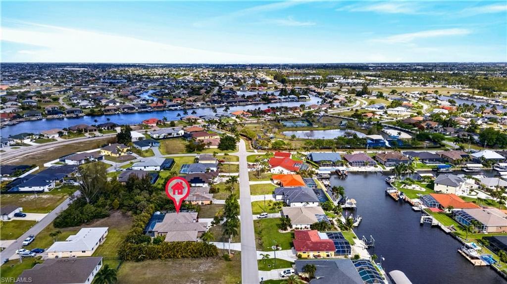 Image 46 of property listing at 3605 SW 5th ST, Cape Coral, FL 33991