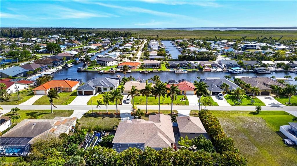 Image 48 of property listing at 3605 SW 5th ST, Cape Coral, FL 33991