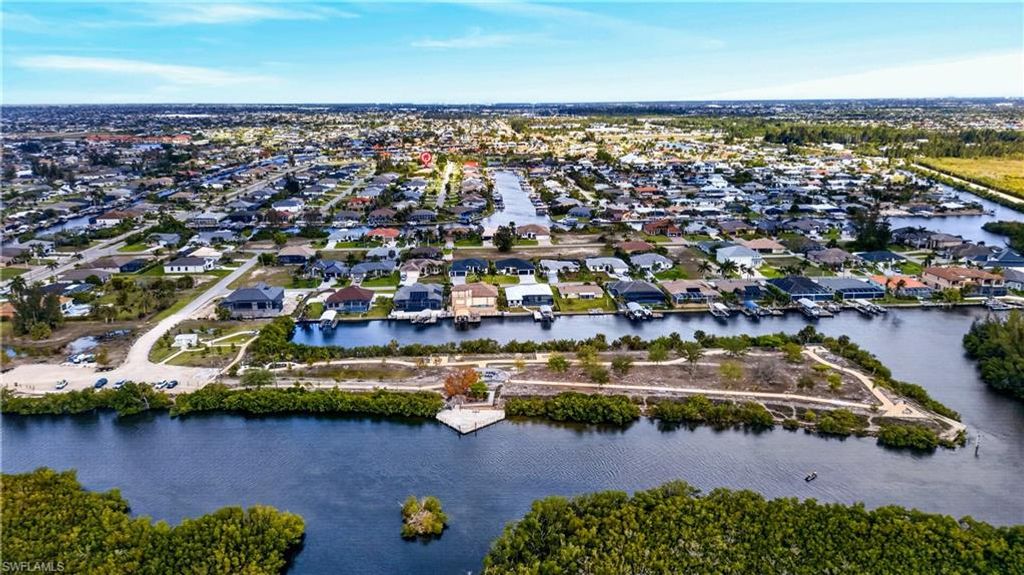 Image 49 of property listing at 3605 SW 5th ST, Cape Coral, FL 33991