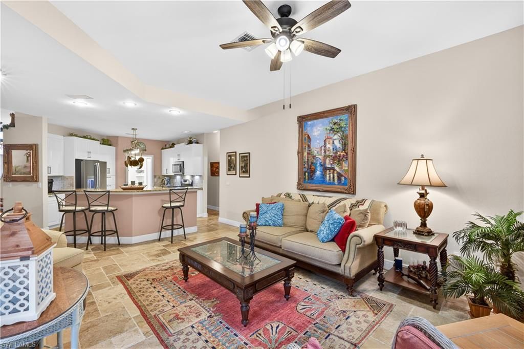 Image 7 of property listing at 3605 SW 5th ST, Cape Coral, FL 33991
