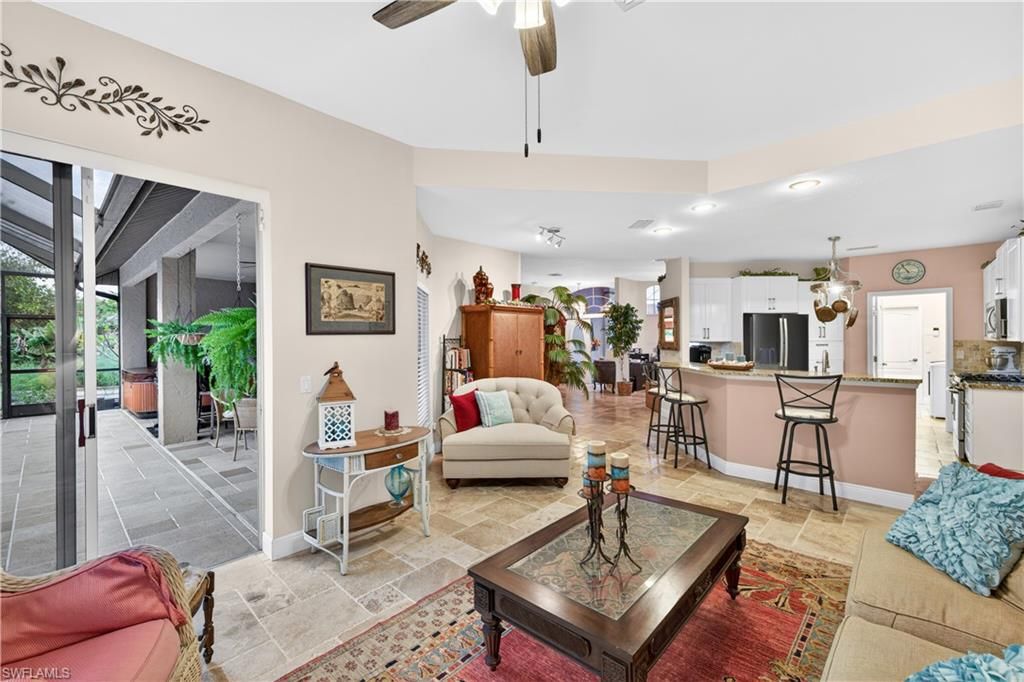Image 8 of property listing at 3605 SW 5th ST, Cape Coral, FL 33991