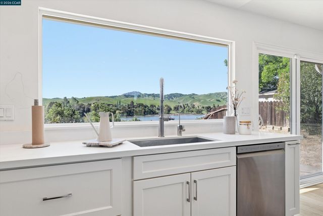 4101 S Royal Links Cir, Antioch, CA 94509