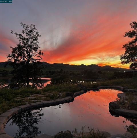 4101 S Royal Links Cir, Antioch, CA 94509