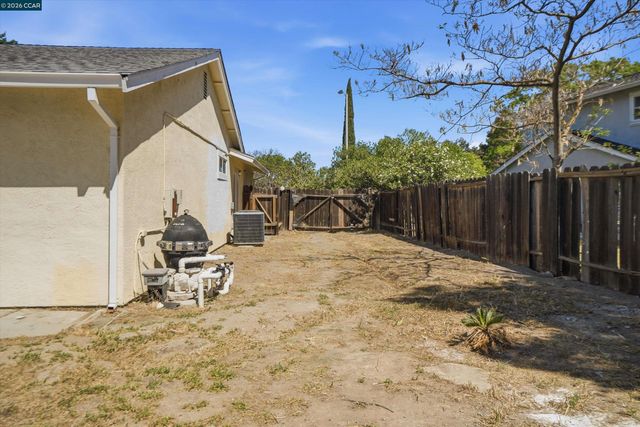 4101 S Royal Links Cir, Antioch, CA 94509