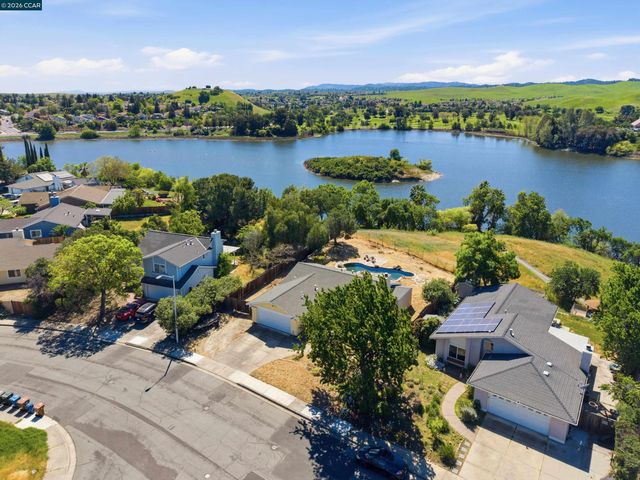 4101 S Royal Links Cir, Antioch, CA 94509