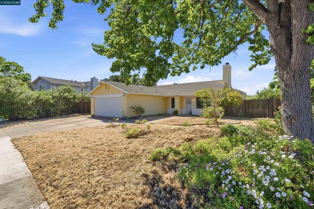 4101 S Royal Links Cir, Antioch, CA 94509