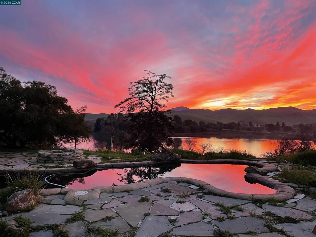 4101 S Royal Links Cir, Antioch, CA 94509