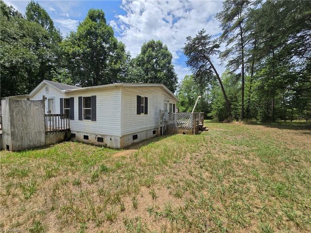 580 Barnes Road, Eden, NC 27288