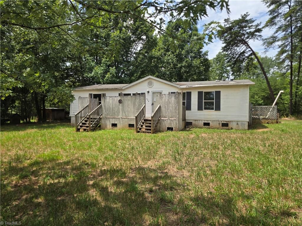 580 Barnes Road, Eden, NC 27288