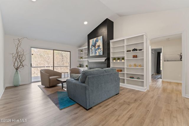 21 La Quinta Loop, Pinehurst, NC 28374