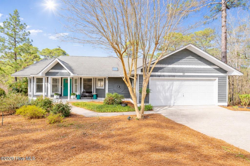 21 La Quinta Loop, Pinehurst, NC 28374