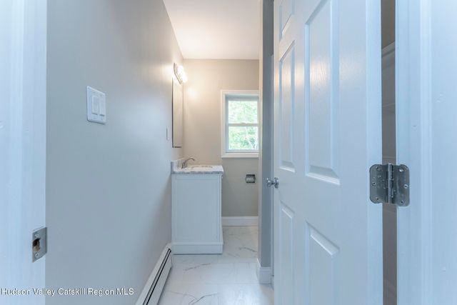2084 Route 32, Saugerties, NY 12477