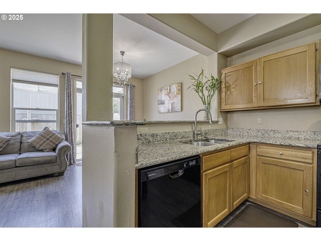 3967 Sw 182ND Pl, Beaverton, OR 97078