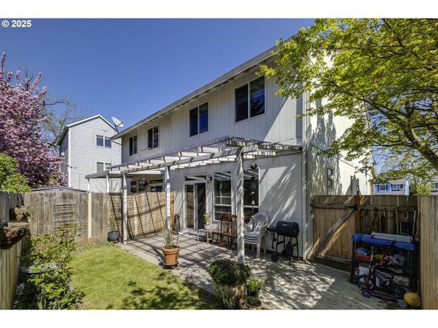 3967 Sw 182ND Pl, Beaverton, OR 97078