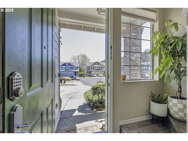 3967 Sw 182ND Pl, Beaverton, OR 97078