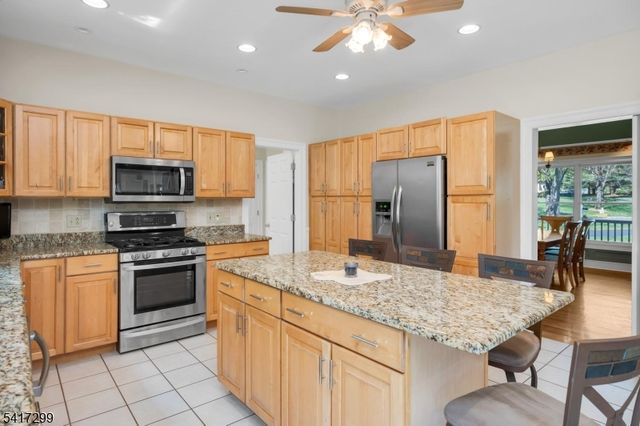 4 Kindred Ct, Bernards Twp., NJ 07920