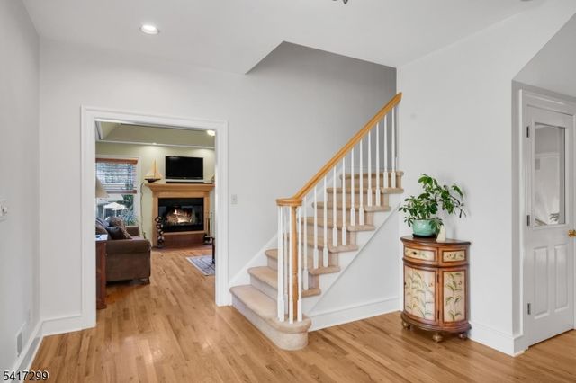4 Kindred Ct, Bernards Twp., NJ 07920