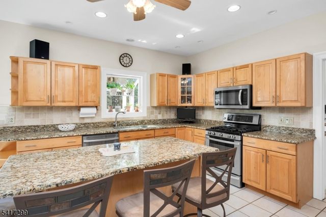 4 Kindred Ct, Bernards Twp., NJ 07920