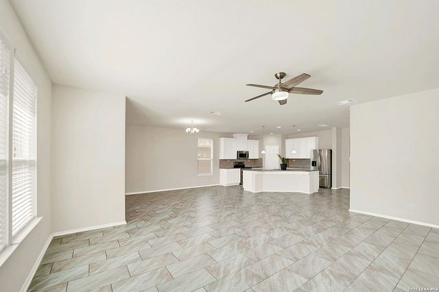 424 LANDMARK FALLS, Cibolo, TX 78108