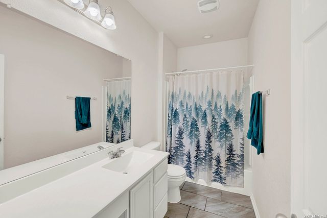 424 LANDMARK FALLS, Cibolo, TX 78108