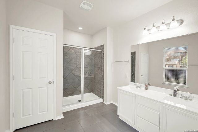 424 LANDMARK FALLS, Cibolo, TX 78108