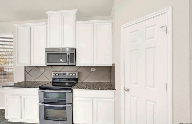 424 LANDMARK FALLS, Cibolo, TX 78108