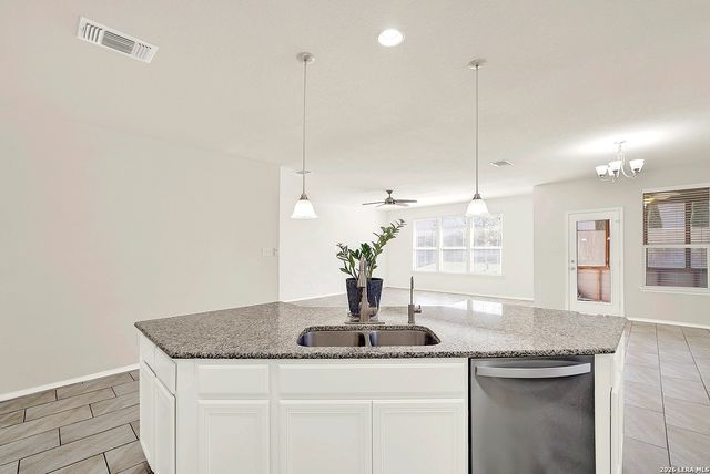 424 LANDMARK FALLS, Cibolo, TX 78108